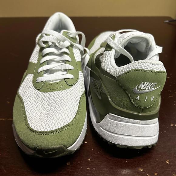 Nike Air Max SYSTM Men's Casual Shoes White/Olive Oil Green FD0782-100 Size 11.5 - Picture 5 of 6